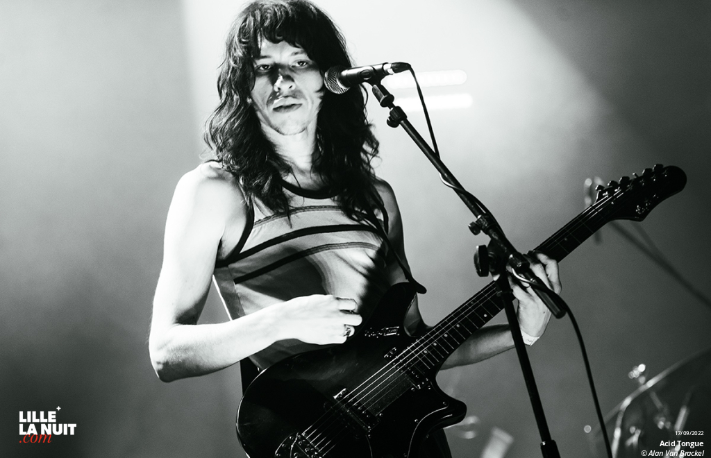 Strawberry Fest – Jour 2 : Black Market Karma + Hoover III + Acid Tongue + Orange Dream à la Maison Folie Moulins en live - photo n°9