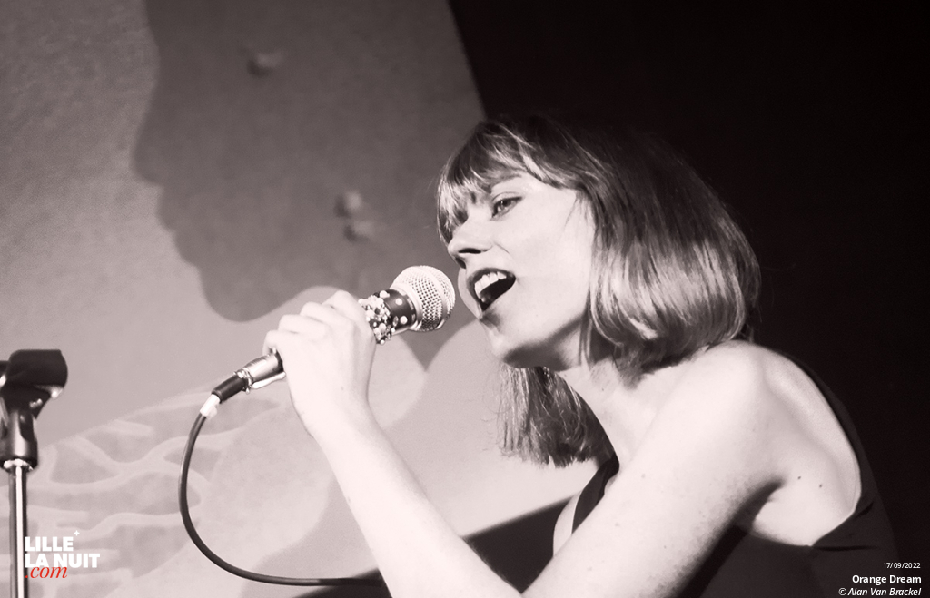 Strawberry Fest – Jour 2 : Black Market Karma + Hoover III + Acid Tongue + Orange Dream à la Maison Folie Moulins en live - photo n°15