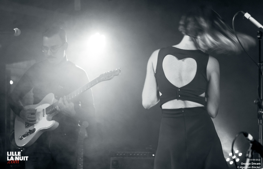 Strawberry Fest – Jour 2 : Black Market Karma + Hoover III + Acid Tongue + Orange Dream à la Maison Folie Moulins en live - photo n°9