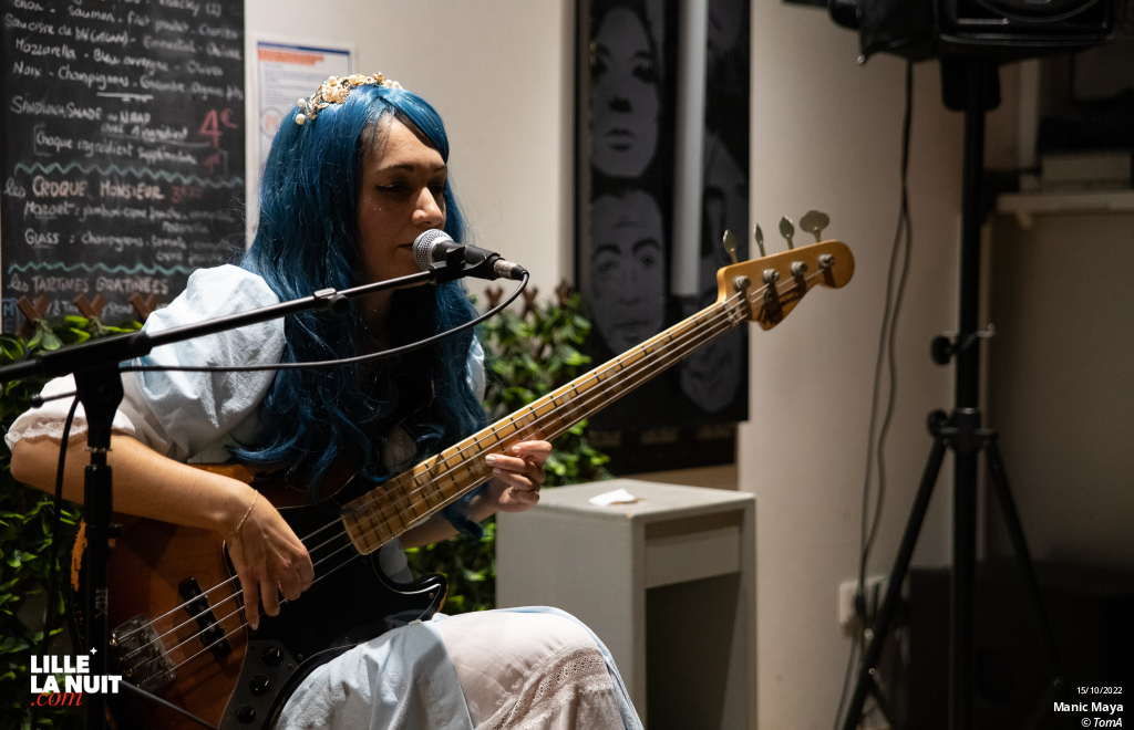 Les Contes De Nulle Part + Manic Maya au Caf&Diskaire en live - photo n°7