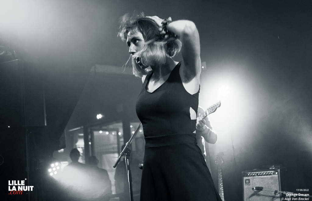 Strawberry Fest – Jour 2 : Black Market Karma + Hoover III + Acid Tongue + Orange Dream à la Maison Folie Moulins en live - photo n°13