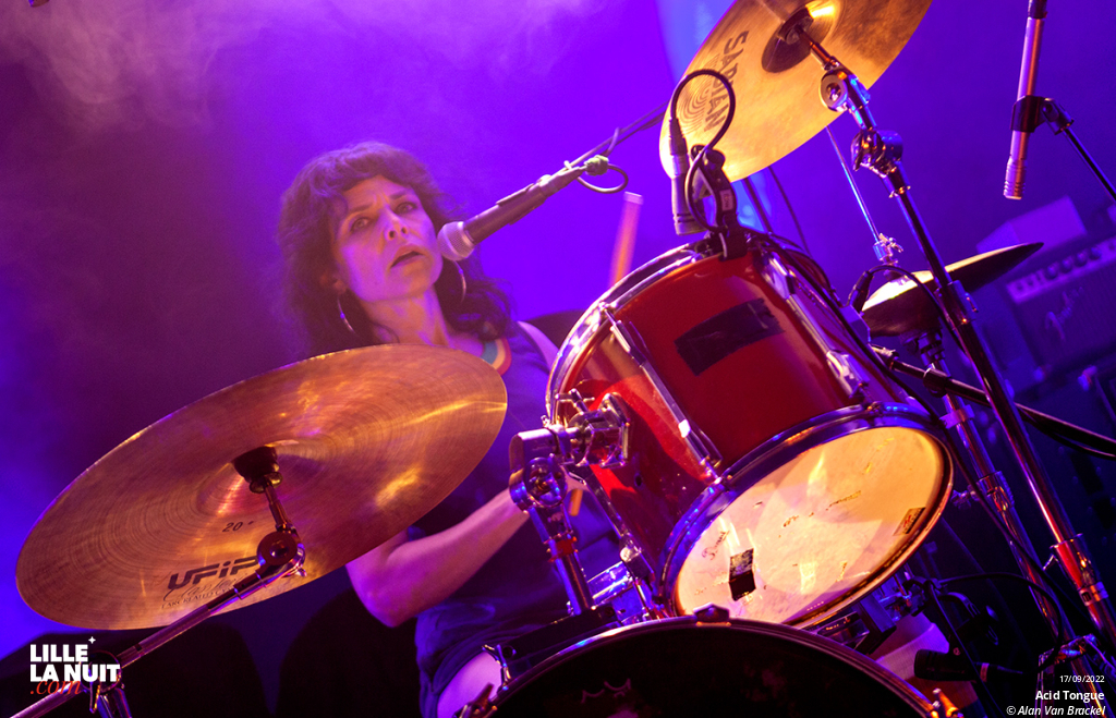 Strawberry Fest – Jour 2 : Black Market Karma + Hoover III + Acid Tongue + Orange Dream à la Maison Folie Moulins en live - photo n°2