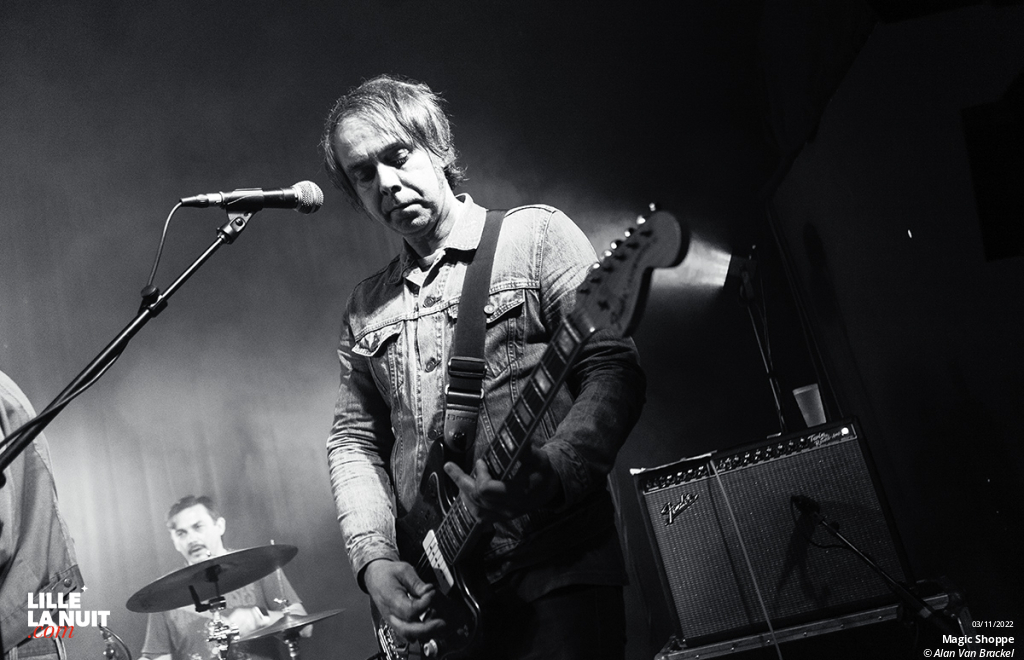 The Asteroid No.4 + Magic Shoppe à la Bulle Café en live - photo n°3