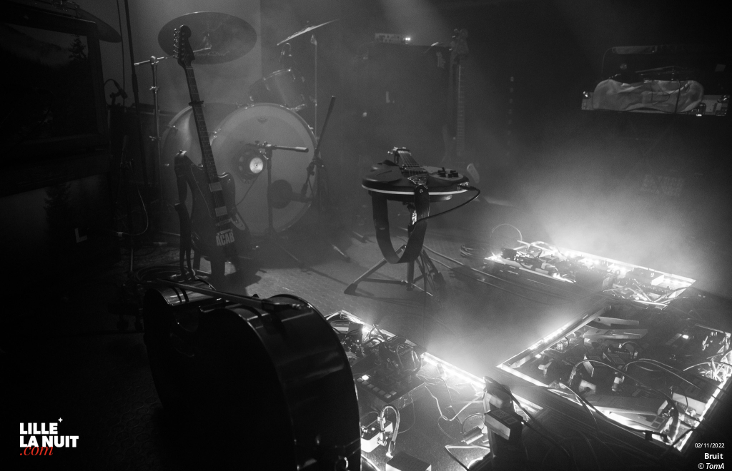 Bruit + Fall Of Messiah aux 4Ecluses à Dunkerque en live - photo n°1