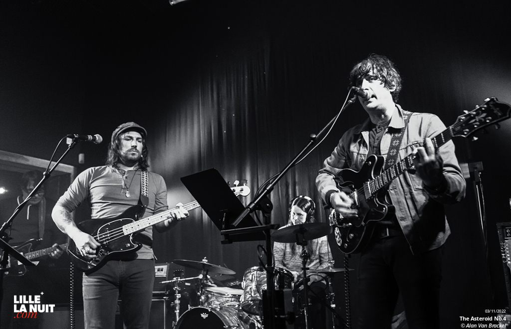 The Asteroid No.4 + Magic Shoppe à la Bulle Café en live - photo n°3