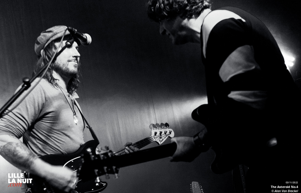 The Asteroid No.4 + Magic Shoppe à la Bulle Café en live - photo n°12