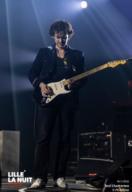 Feu! Chatterton + Trente au Zénith de Lille en live - photo n°11