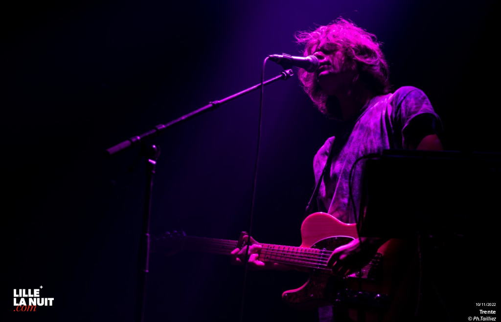 Feu! Chatterton + Trente au Zénith de Lille en live - photo n°1