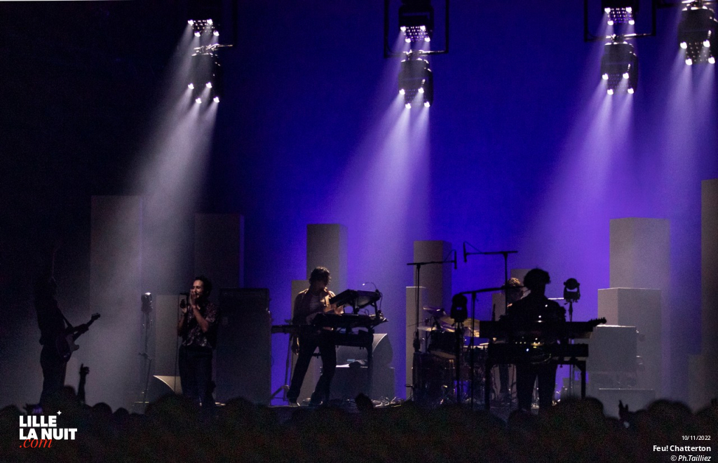 Feu! Chatterton + Trente au Zénith de Lille en live - photo n°24