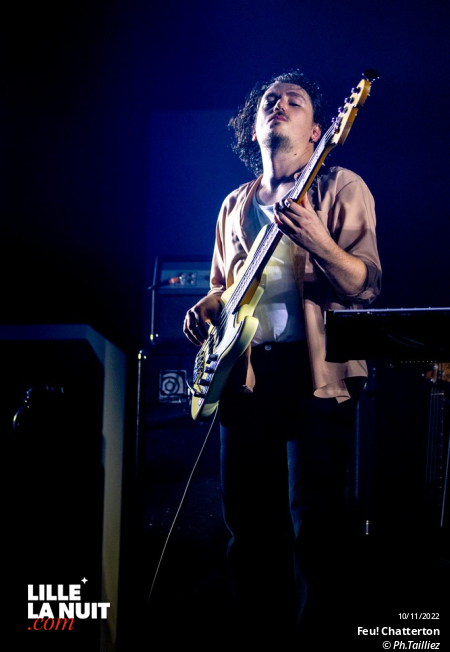 Feu! Chatterton + Trente au Zénith de Lille en live - photo n°15