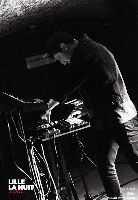 Vague de froid : Modern Men + Giirls + The Log Equation à la Malterie de Lille en live - photo n°5