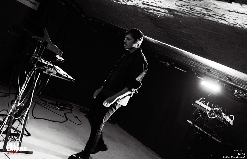 Vague de froid : Modern Men + Giirls + The Log Equation à la Malterie de Lille en live - photo n°7