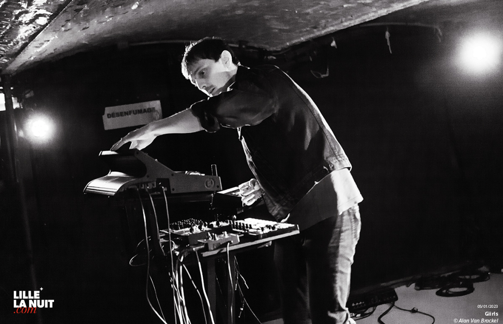 Vague de froid : Modern Men + Giirls + The Log Equation à la Malterie de Lille en live - photo n°6