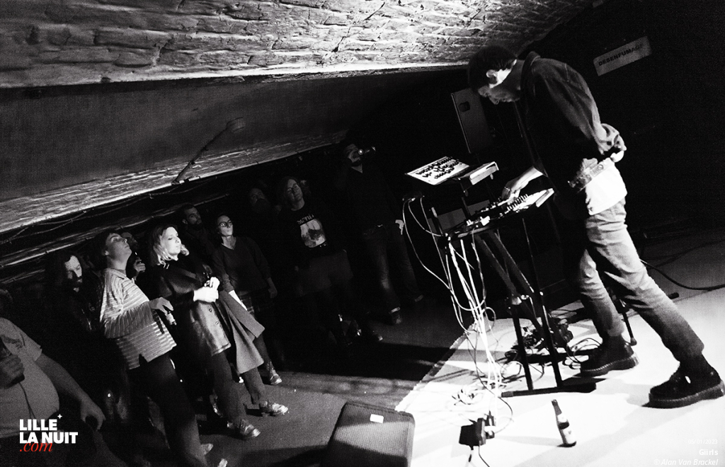 Vague de froid : Modern Men + Giirls + The Log Equation à la Malterie de Lille en live - photo n°4