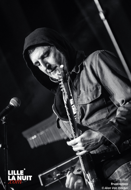 Frustration + Sang Froid + Bastaa! + Mute Selector au Black Lab de Wasquehal en live - photo n°11