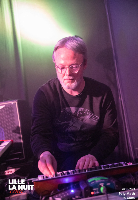 Chatte Royal + Poly-Math à la Bulle Café en live - photo n°8