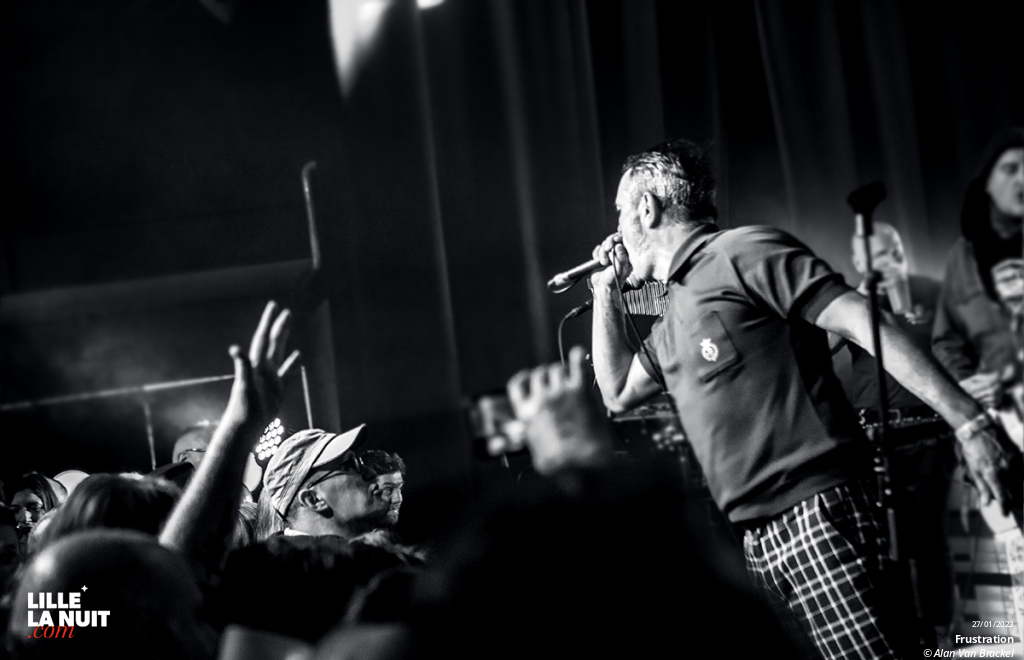 Frustration + Sang Froid + Bastaa! + Mute Selector au Black Lab de Wasquehal en live - photo n°12