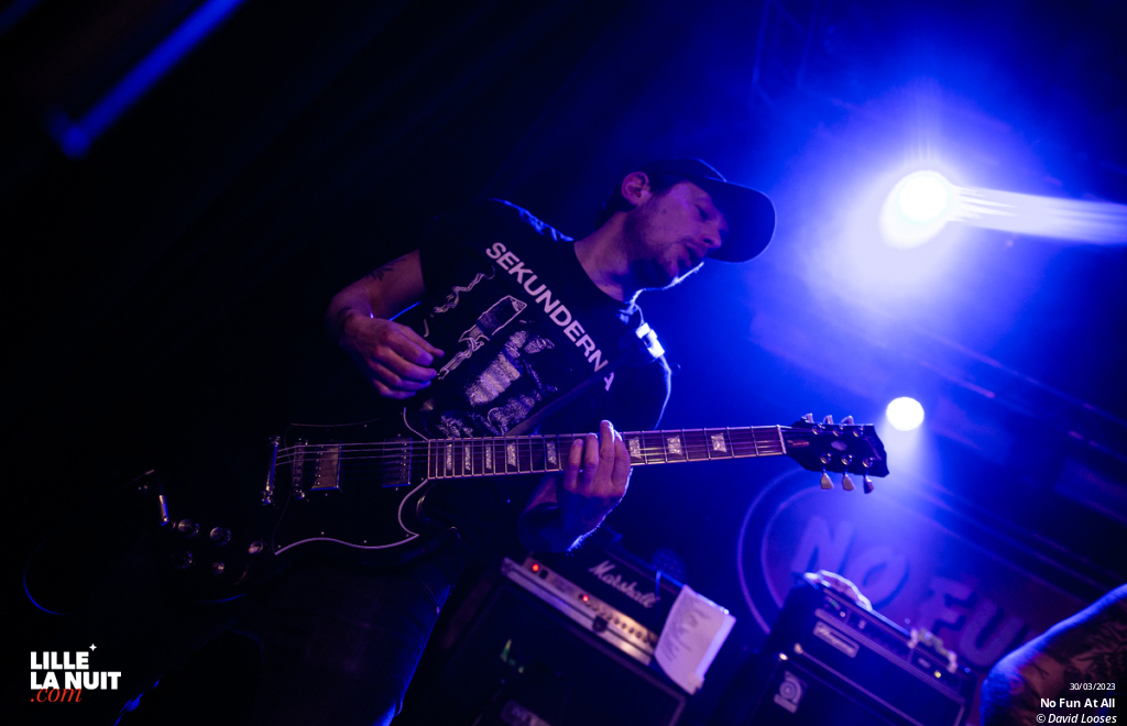 Skate or Die : No Fun At All + Burning Heads + Jodie Faster au Black Lab en live - photo n°2