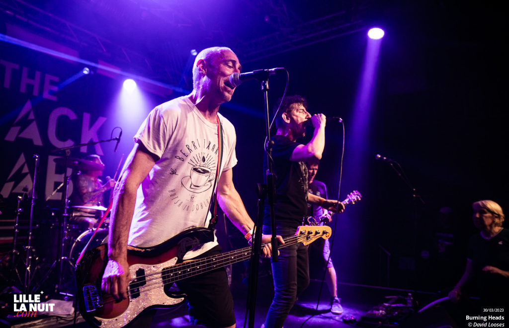 Skate or Die : No Fun At All + Burning Heads + Jodie Faster au Black Lab en live - photo n°4