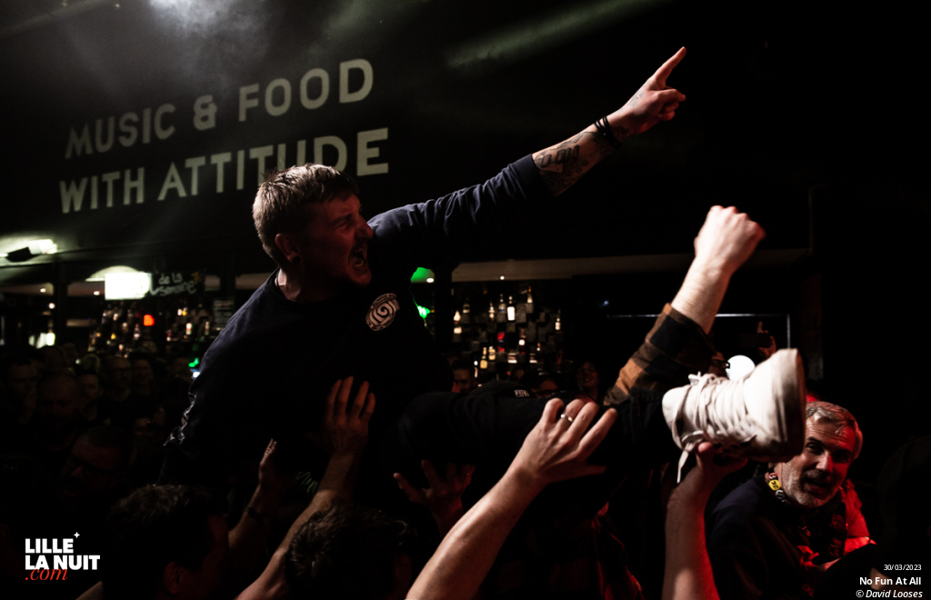 Skate or Die : No Fun At All + Burning Heads + Jodie Faster au Black Lab en live - photo n°10