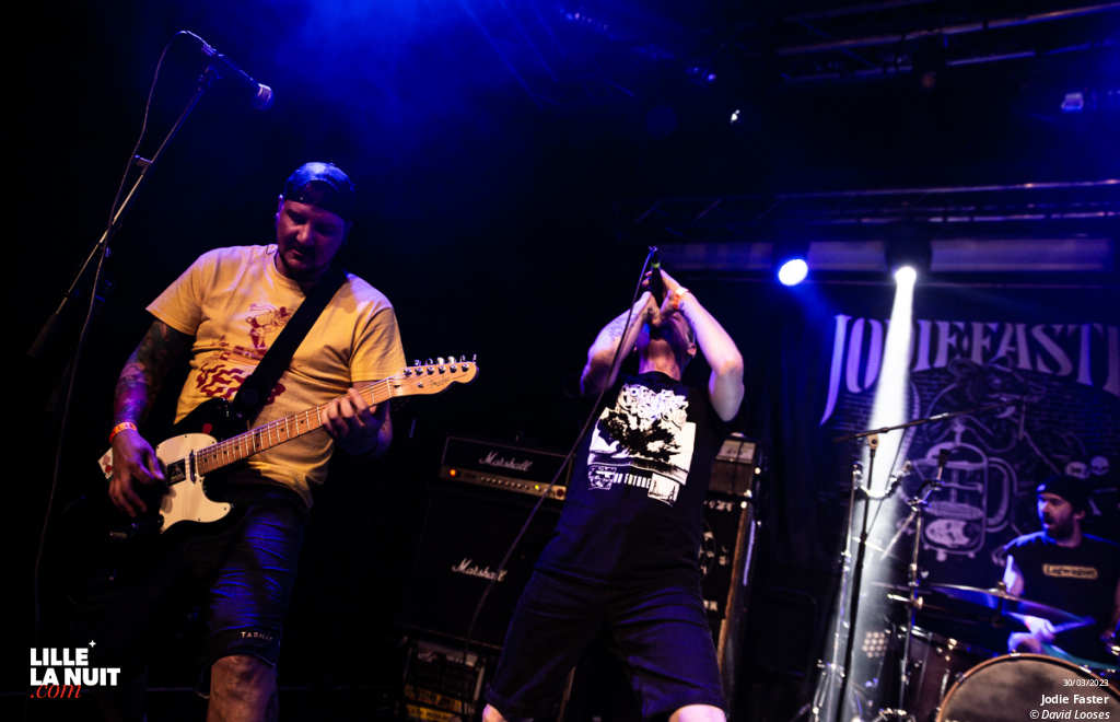 Skate or Die : No Fun At All + Burning Heads + Jodie Faster au Black Lab en live - photo n°2