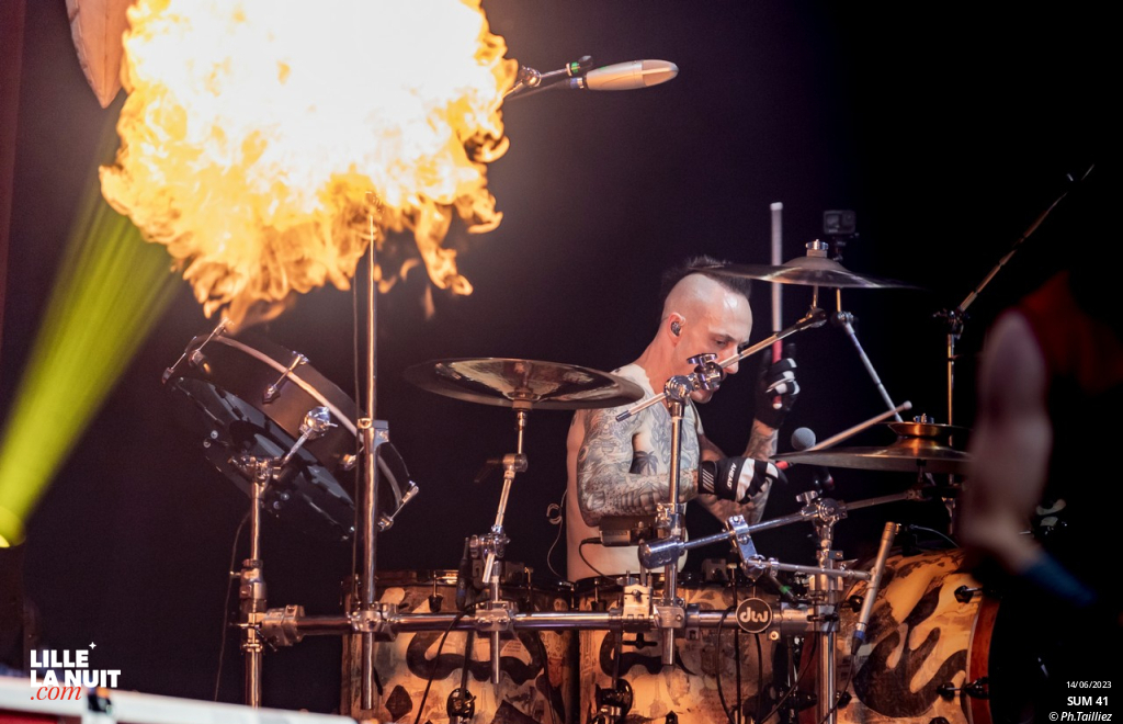 Sum 41 + Fishbone + Landmvrks au Zénith de Lille en live - photo n°24