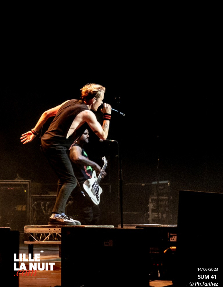 Sum 41 + Fishbone + Landmvrks au Zénith de Lille en live - photo n°13