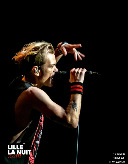 Sum 41 + Fishbone + Landmvrks au Zénith de Lille en live - photo n°30