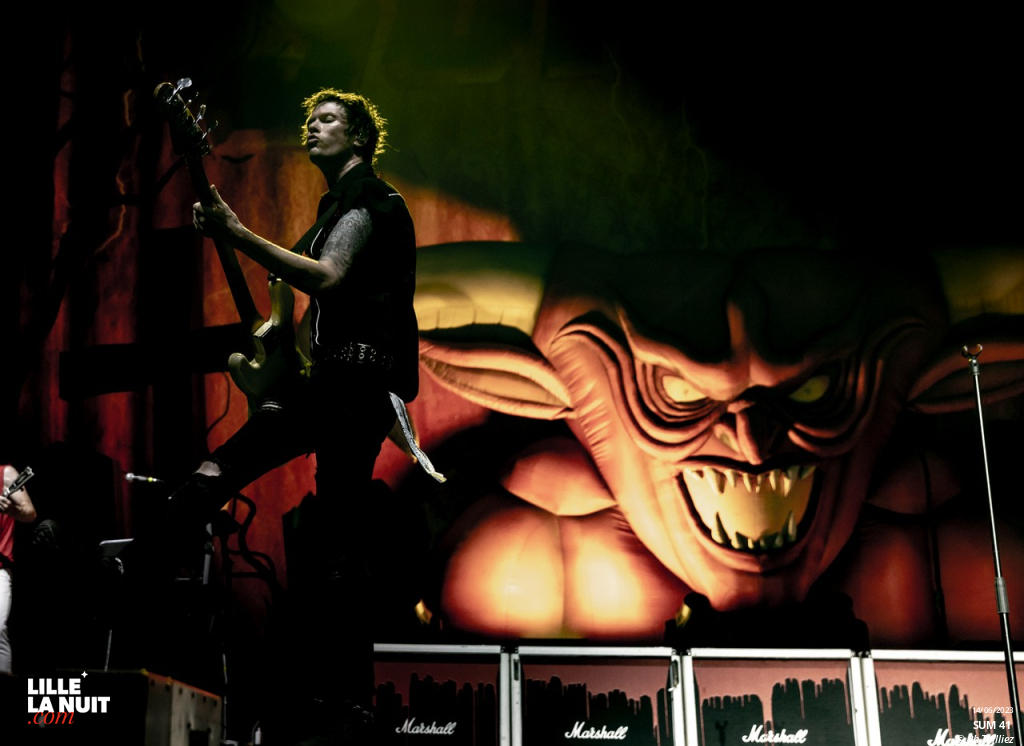 Sum 41 + Fishbone + Landmvrks au Zénith de Lille en live - photo n°14