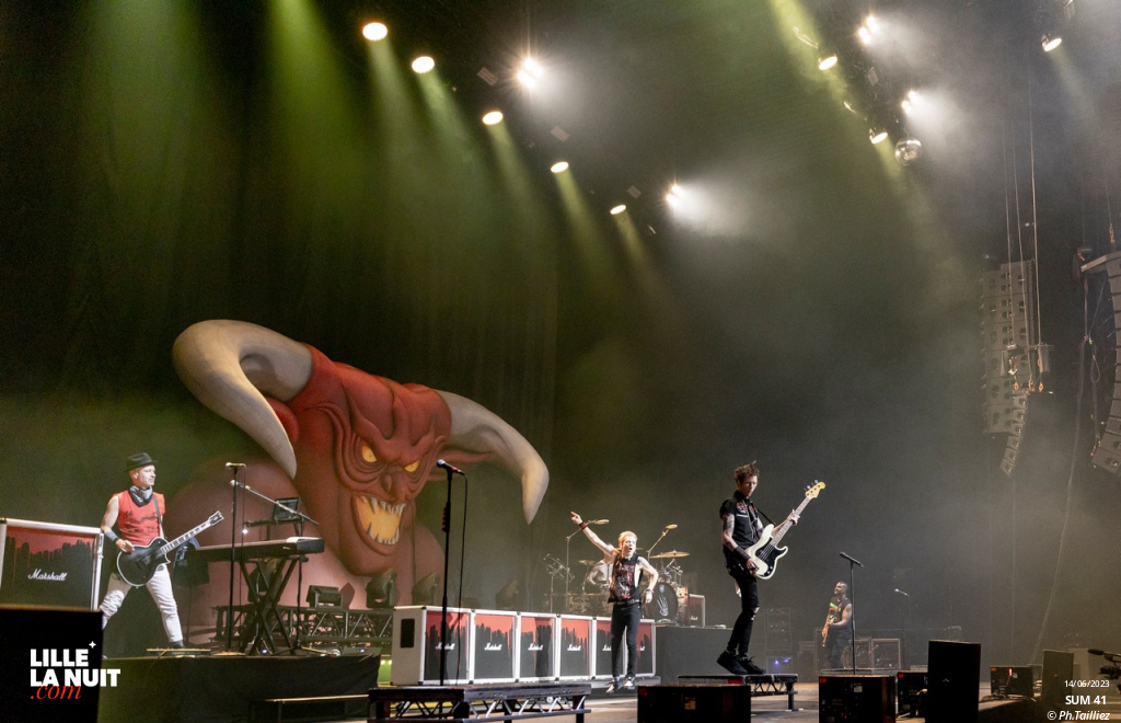 Sum 41 + Fishbone + Landmvrks au Zénith de Lille en live - photo n°2