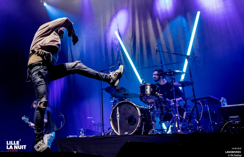 Sum 41 + Fishbone + Landmvrks au Zénith de Lille en live - photo n°1