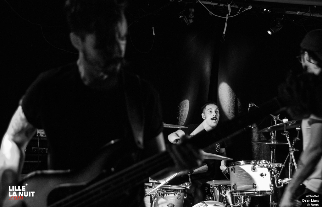 Broken Ankles + Dear Liars + Sick Nerves + November + Morpain à la Brat Cave en live - photo n°13