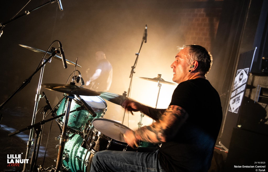 Fighters Night avec Dear Liars + Noise Emission Control + November + The Butcher’s Rodeo à l’espace Gerard Philipe de Wasquehal en live - photo n°15