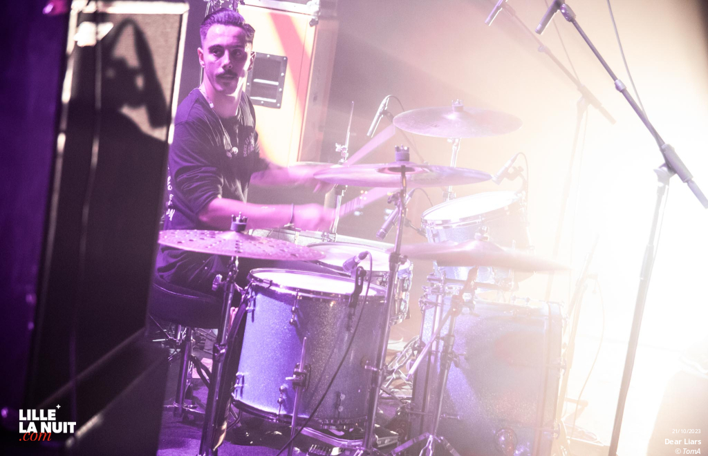 Fighters Night avec Dear Liars + Noise Emission Control + November + The Butcher’s Rodeo à l’espace Gerard Philipe de Wasquehal en live - photo n°16