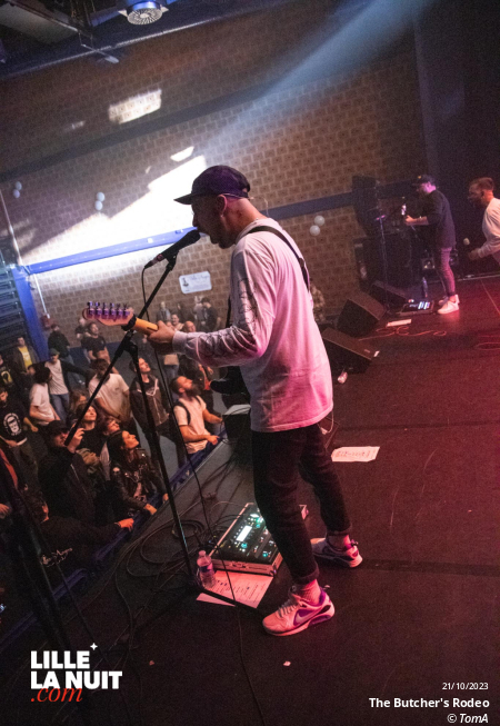 Fighters Night avec Dear Liars + Noise Emission Control + November + The Butcher’s Rodeo à l’espace Gerard Philipe de Wasquehal en live - photo n°30