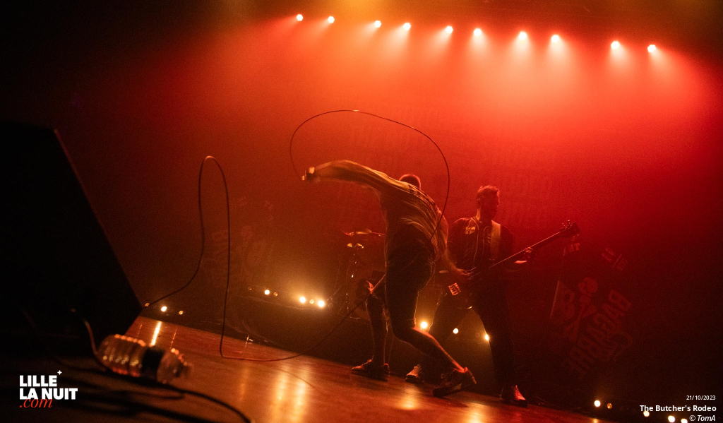 Fighters Night avec Dear Liars + Noise Emission Control + November + The Butcher’s Rodeo à l’espace Gerard Philipe de Wasquehal en live - photo n°34