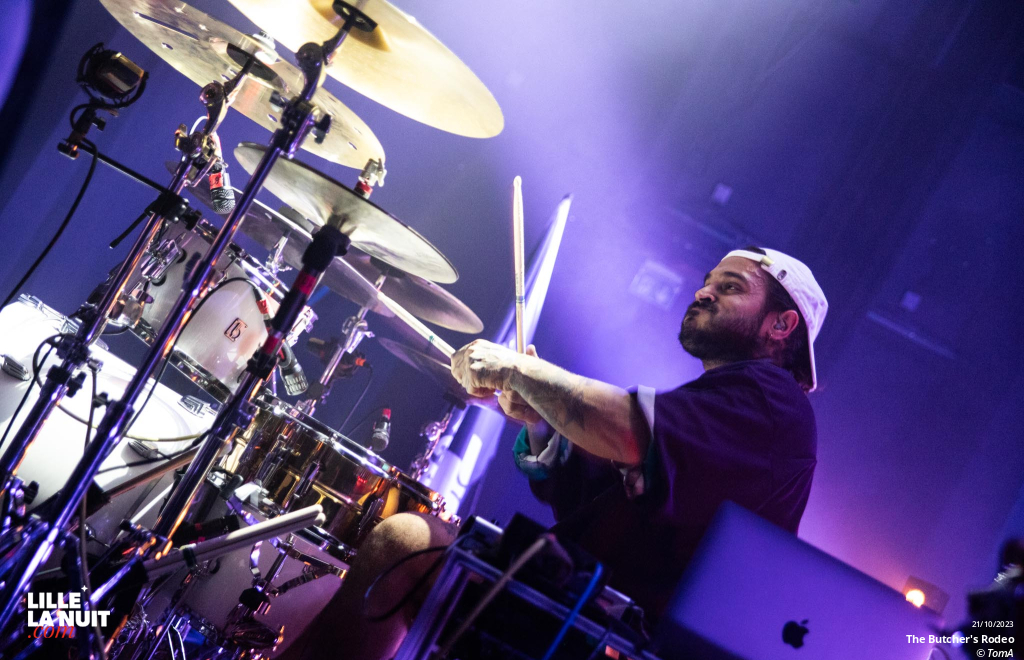 Fighters Night avec Dear Liars + Noise Emission Control + November + The Butcher’s Rodeo à l’espace Gerard Philipe de Wasquehal en live - photo n°26