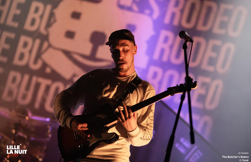 Fighters Night avec Dear Liars + Noise Emission Control + November + The Butcher’s Rodeo à l’espace Gerard Philipe de Wasquehal en live - photo n°4