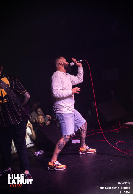 Fighters Night avec Dear Liars + Noise Emission Control + November + The Butcher’s Rodeo à l’espace Gerard Philipe de Wasquehal en live - photo n°24