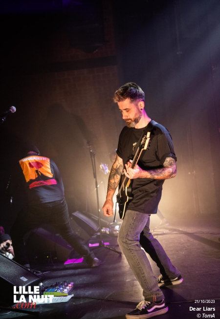 Fighters Night avec Dear Liars + Noise Emission Control + November + The Butcher’s Rodeo à l’espace Gerard Philipe de Wasquehal en live - photo n°21