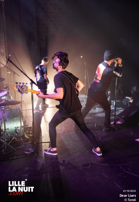 Fighters Night avec Dear Liars + Noise Emission Control + November + The Butcher’s Rodeo à l’espace Gerard Philipe de Wasquehal en live - photo n°15