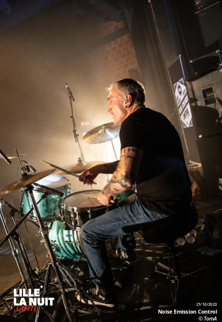 Fighters Night avec Dear Liars + Noise Emission Control + November + The Butcher’s Rodeo à l’espace Gerard Philipe de Wasquehal en live - photo n°4