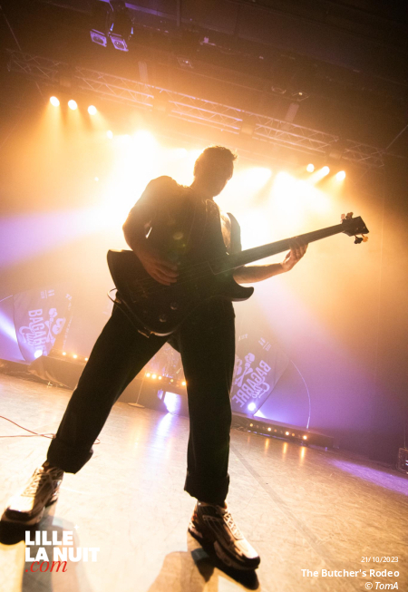 Fighters Night avec Dear Liars + Noise Emission Control + November + The Butcher’s Rodeo à l’espace Gerard Philipe de Wasquehal en live - photo n°37