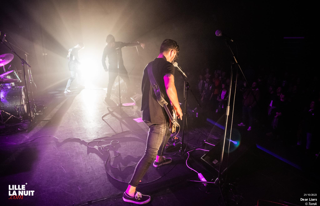 Fighters Night avec Dear Liars + Noise Emission Control + November + The Butcher’s Rodeo à l’espace Gerard Philipe de Wasquehal en live - photo n°18