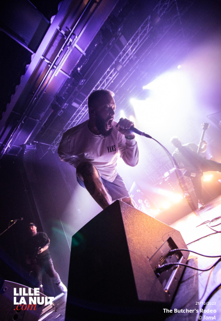 Fighters Night avec Dear Liars + Noise Emission Control + November + The Butcher’s Rodeo à l’espace Gerard Philipe de Wasquehal en live - photo n°18