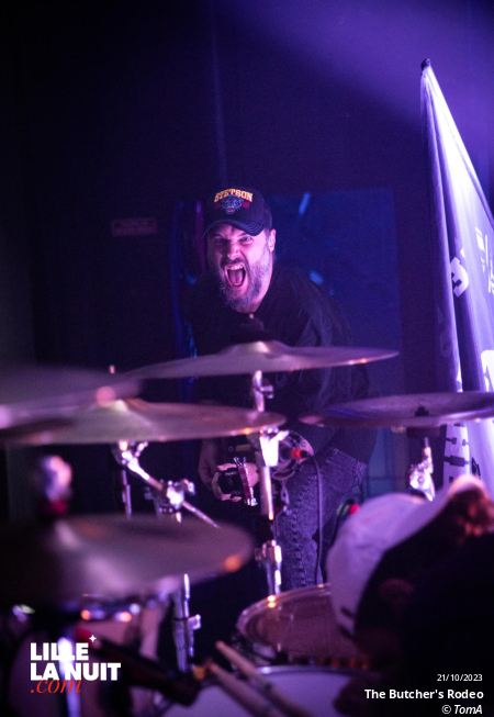 Fighters Night avec Dear Liars + Noise Emission Control + November + The Butcher’s Rodeo à l’espace Gerard Philipe de Wasquehal en live - photo n°27