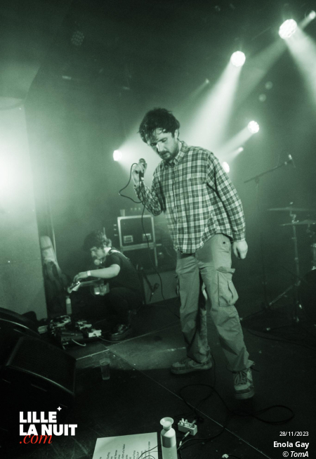 Enola Gay + VAAG au Grand Mix en live - photo n°24