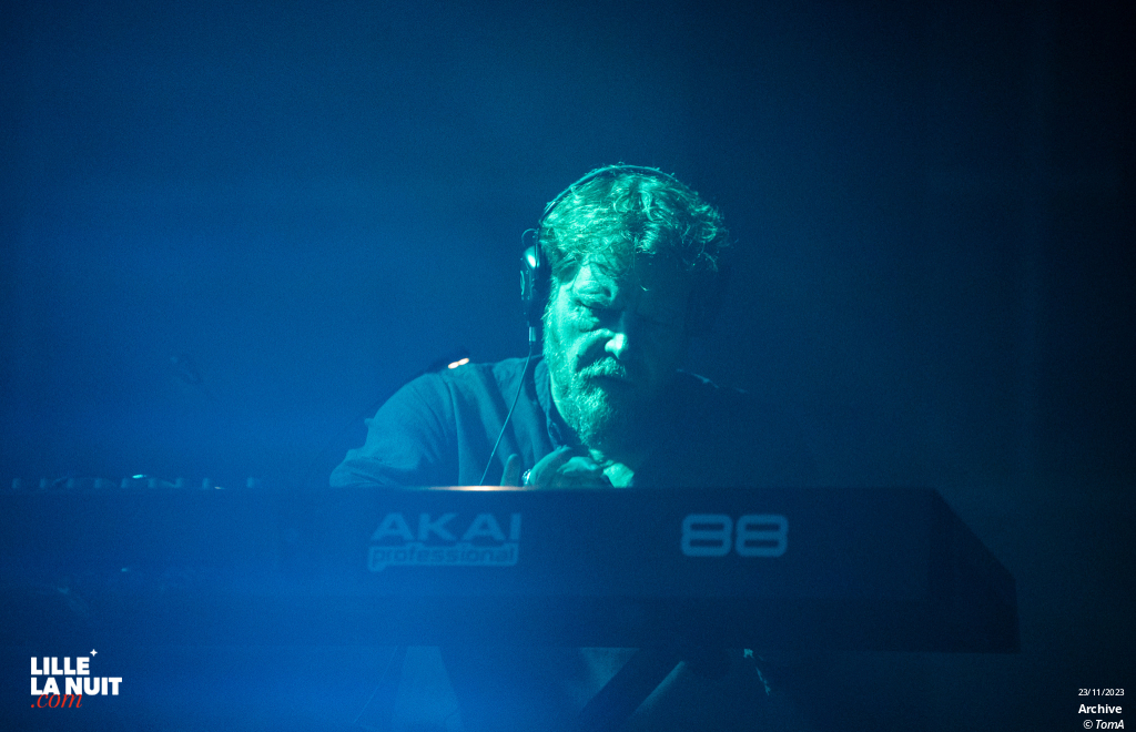 Archive + October Drift à L’Aéronef en live - photo n°18