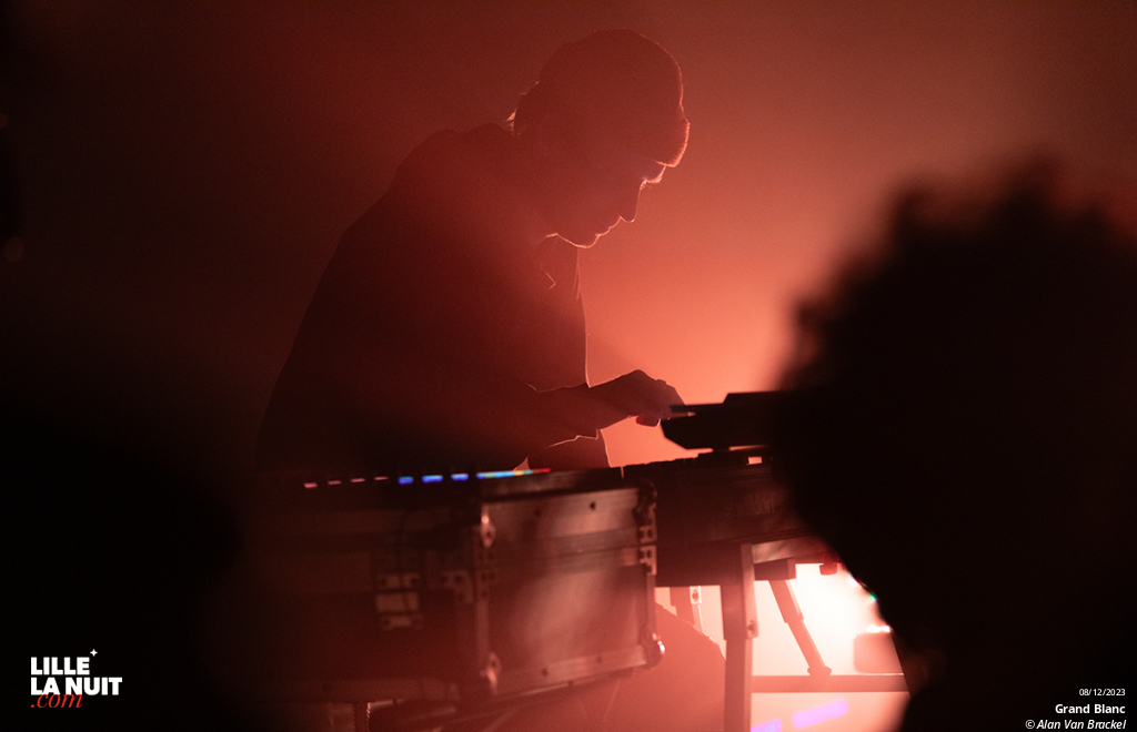 Grand Blanc + Coeur Kaiju + Run! Run! Jump! Punch! à la Ferme d’en Haut en live - photo n°2