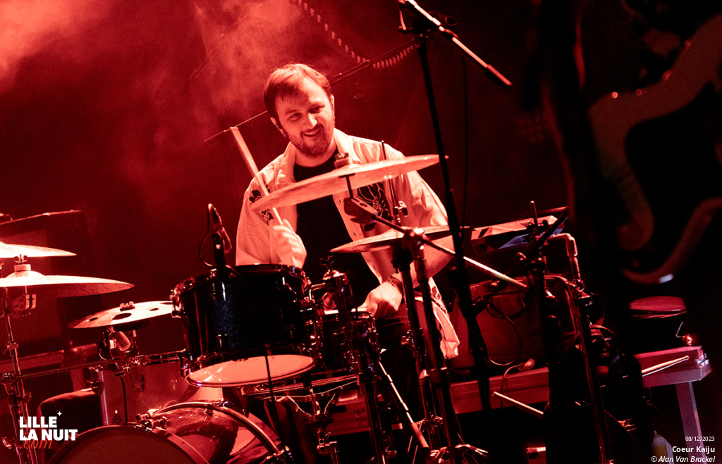 Grand Blanc + Coeur Kaiju + Run! Run! Jump! Punch! à la Ferme d’en Haut en live - photo n°4